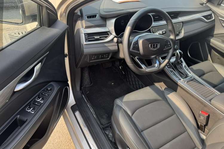 Used Geely Auto Emgrand 2018 1.5L CVT Upward Connect Edition Left Front Seat