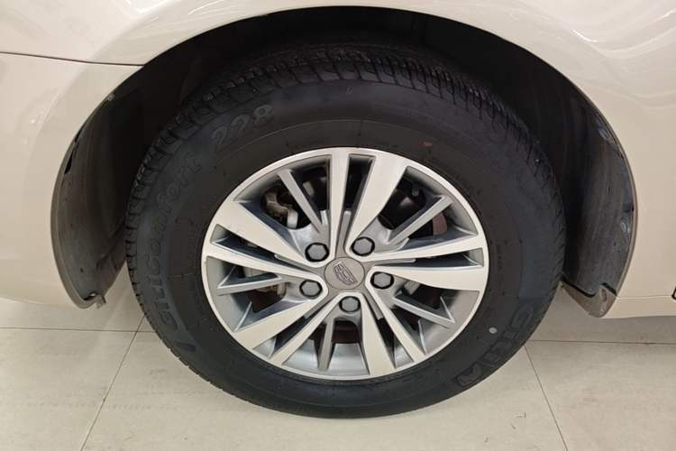 Used Geely Auto Emgrand 2018 1.5L CVT Luxury Model Left Front Wheel Hub