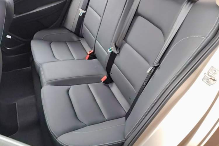 Used Geely Auto Emgrand 2018 1.5L CVT Upward Connect Edition Left Rear Seat