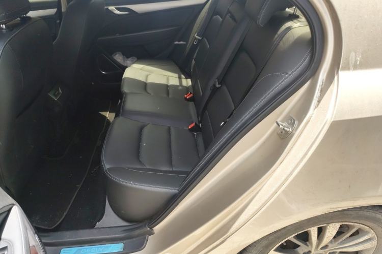Used Geely Auto Emgrand 2018 1.5L CVT Upward Connect Edition Left Rear Seat