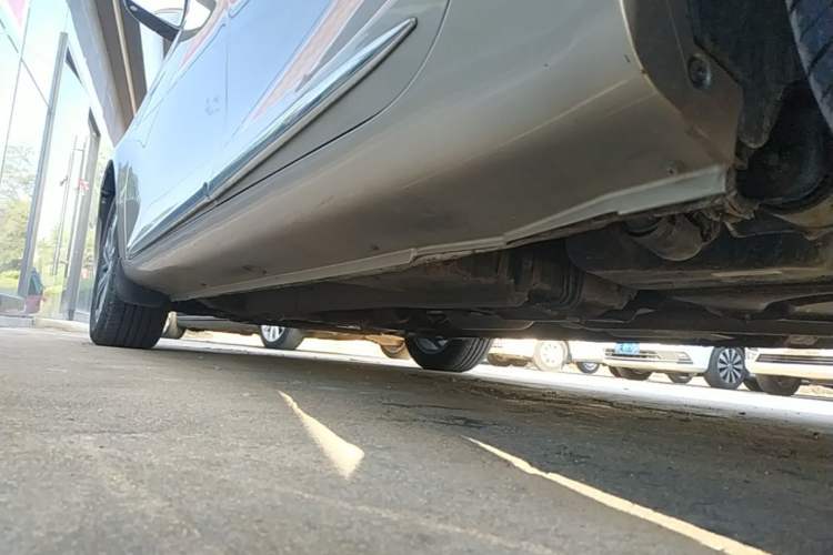 Used Geely Auto Emgrand 2018 1.5L CVT Upward Connect Edition Left Side Sill