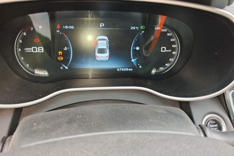 Used Geely Auto Emgrand 2018 1.5L CVT Upward Connect Edition Odometer Close Up