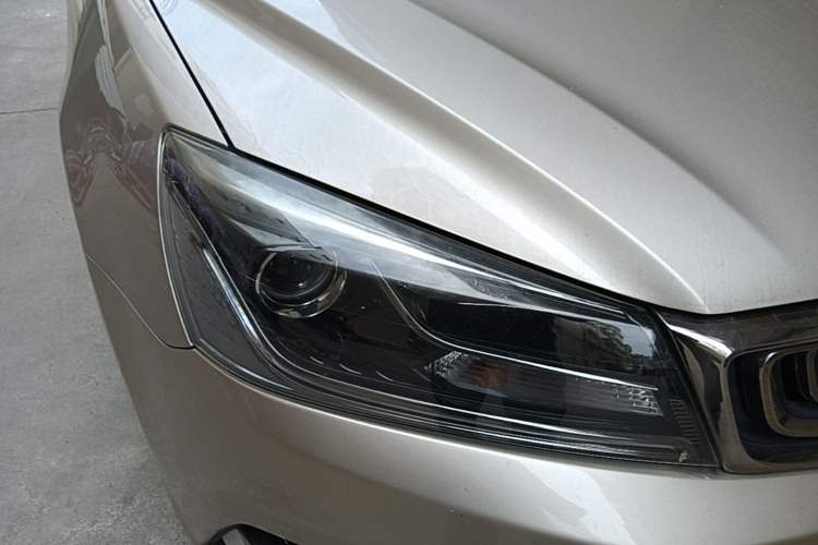 Used Geely Auto Emgrand 2018 1.5L CVT Upward Connect Edition Right Front Headlight