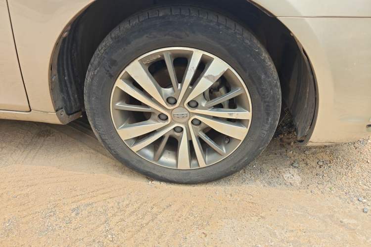 Used Geely Auto Emgrand 2018 1.5L CVT Upward Connect Edition Right Front Wheel Hub