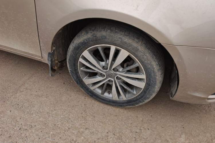 Used Geely Auto Emgrand 2018 1.5L CVT Upward Connect Edition Right Front Wheel Hub