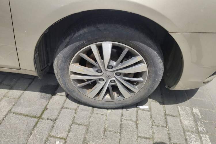 Used Geely Auto Emgrand 2018 1.5L CVT Upward Connect Edition Right Front Wheel Hub