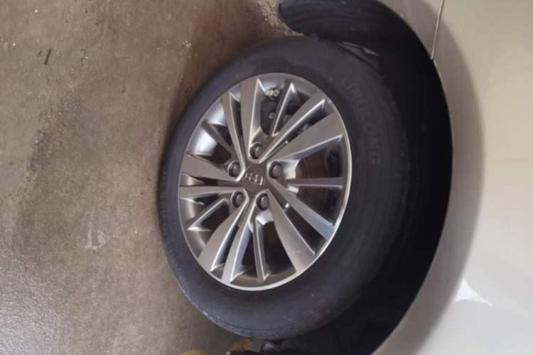 Used Geely Auto Emgrand 2018 1.5L CVT Upward Connect Edition Right Rear Wheel Hub