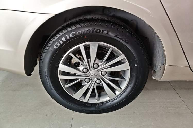Used Geely Auto Emgrand 2018 1.5L CVT Luxury Model Right Rear Wheel Hub