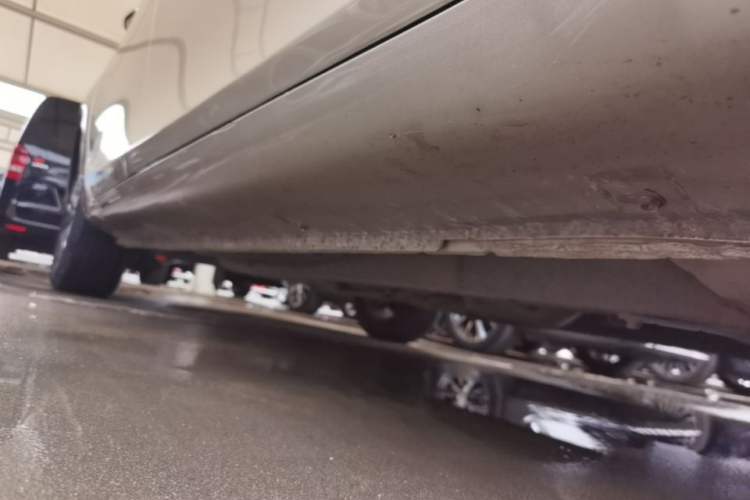 Used Geely Auto Emgrand 2018 1.5L CVT Upward Connect Edition Right Side Sill