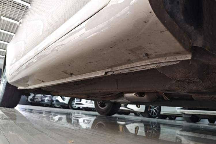 Used Geely Auto Emgrand 2018 1.5L CVT Luxury Model Right Side Sill