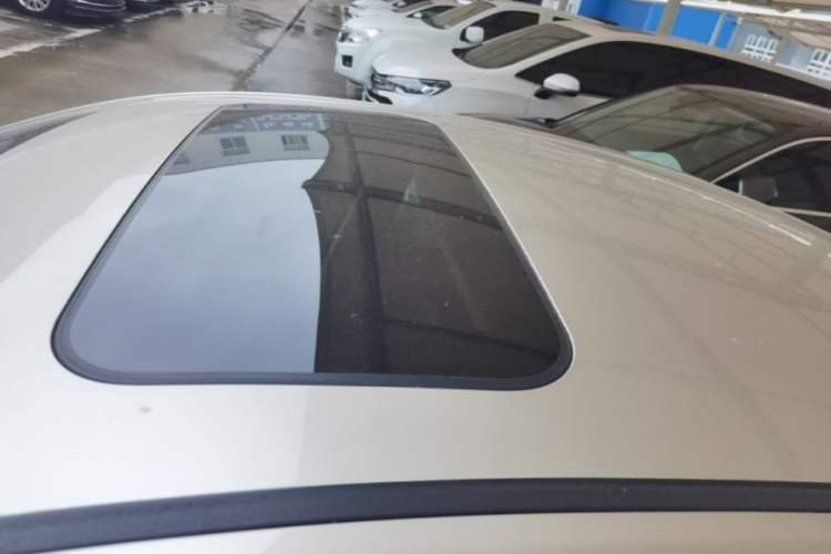 Used Geely Auto Emgrand 2018 1.5L CVT Upward Connect Edition Roof