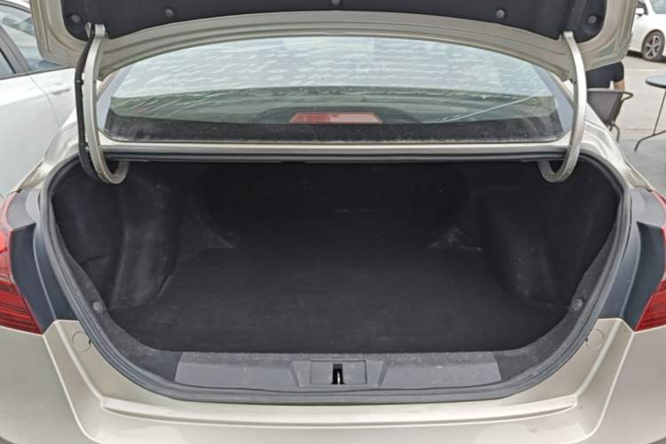 Used Geely Auto Emgrand 2018 1.5L Manual Upward Connect Edition Trunk