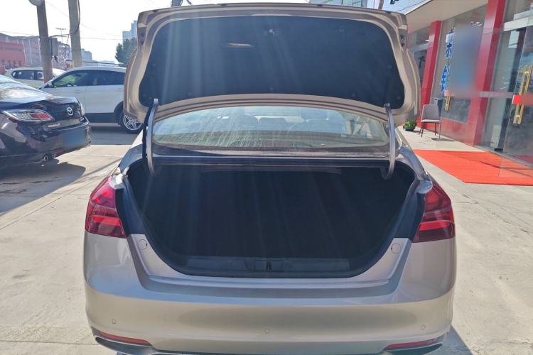 Used Geely Auto Emgrand 2018 1.5L CVT Upward Connect Edition Trunk