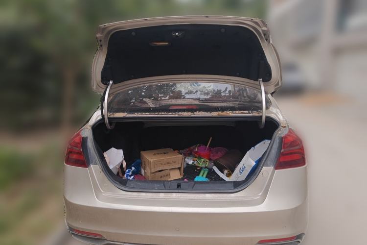Used Geely Auto Emgrand 2018 1.5L CVT Upward Connect Edition Trunk