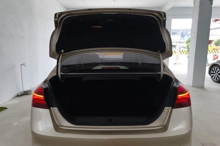 Used Geely Auto Emgrand 2018 1.5L Manual Luxury Model Trunk