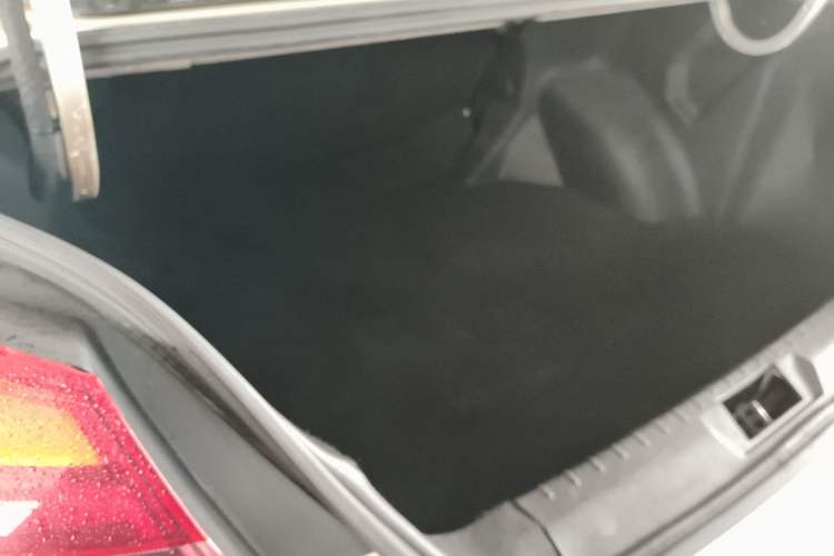 Used Geely Auto Emgrand 2018 1.5L Manual Luxury Model Trunk