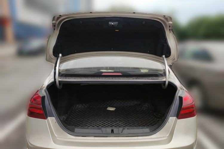 Used Geely Auto Emgrand 2018 1.5L CVT Upward Connect Edition Trunk