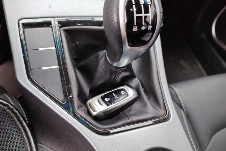 Used Geely Auto Emgrand 2018 1.5L Manual Upward Connect Edition Vehicle Key