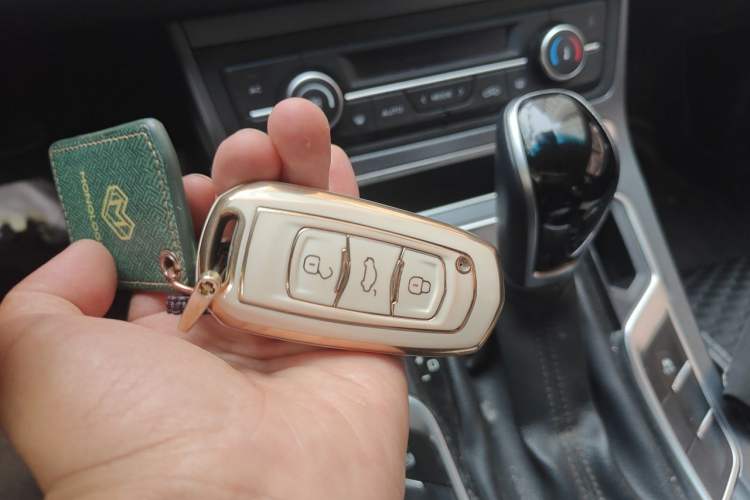Used Geely Auto Emgrand 2018 1.5L CVT Upward Connect Edition Vehicle Key