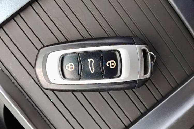Used Geely Auto Emgrand 2018 1.5L CVT Upward Connect Edition Vehicle Key