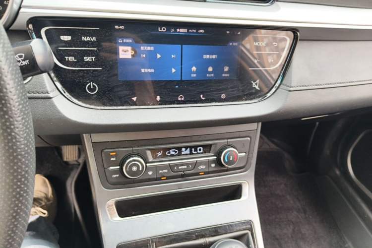 Used Geely Auto Emgrand 2018 1.5L Manual Upward Connect Edition Audio And AC Panel