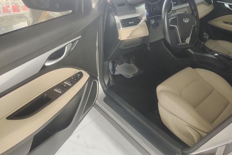 Used Geely Auto Emgrand 2018 1.5L Manual Luxury Model Driver Seat