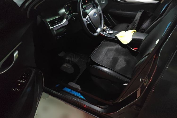 Used Geely Auto Emgrand 2018 1.5L CVT Upward Connect Edition Driver Seat