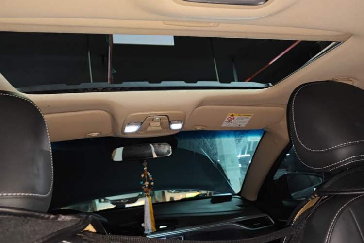 Used Geely Auto Emgrand 2018 1.5L CVT Upward Connect Edition Headliner