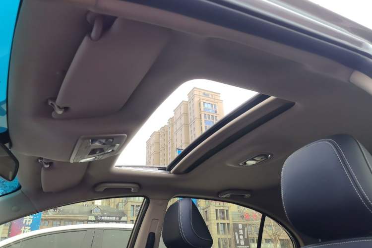 Used Geely Auto Emgrand 2018 1.5L CVT Upward Connect Edition Headliner