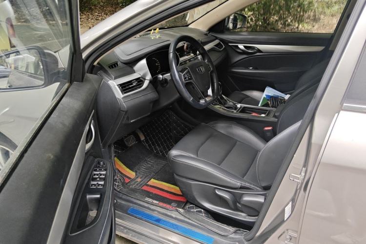 Used Geely Auto Emgrand 2018 1.5L CVT Upward Connect Edition Interior 3