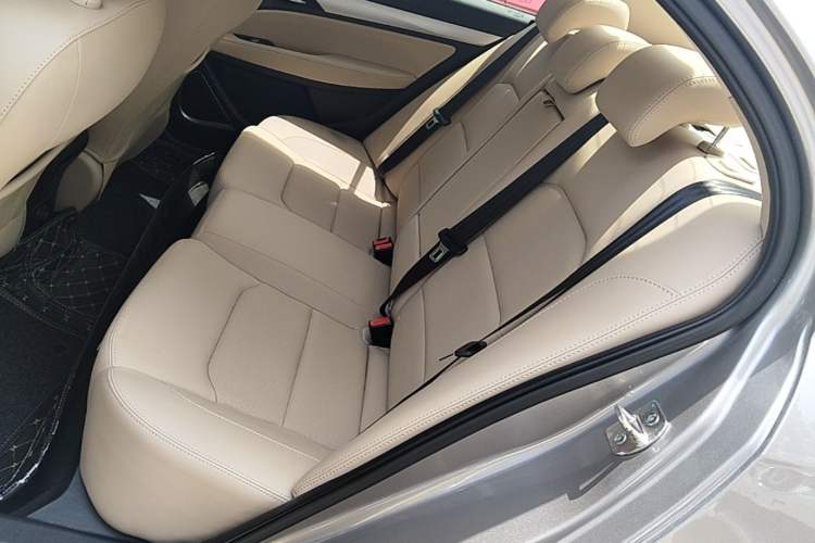 Used Geely Auto Emgrand 2018 1.5L CVT Luxury Model Left Rear Seat