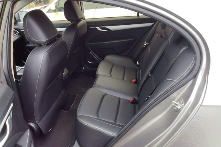 Used Geely Auto Emgrand 2018 1.5L CVT Upward Connect Edition Left Rear Seat