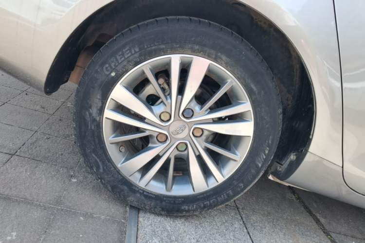 Used Geely Auto Emgrand 2018 1.5L CVT Upward Connect Edition Right Rear Wheel Hub