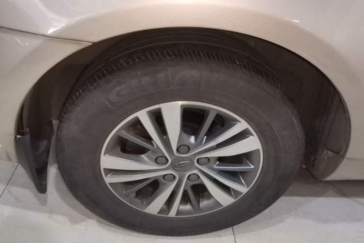 Used Geely Auto Emgrand 2018 1.5L CVT Luxury Model Right Rear Wheel Hub