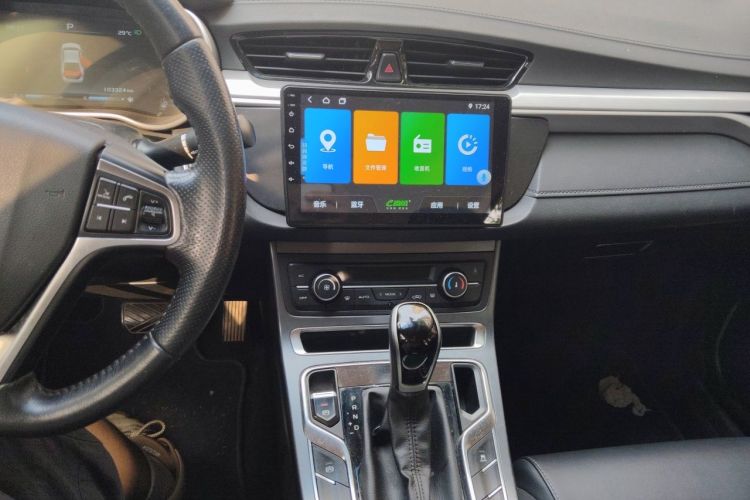 Used Geely Auto Emgrand 2018 1.5L CVT Upward Connect Edition Audio And AC Panel