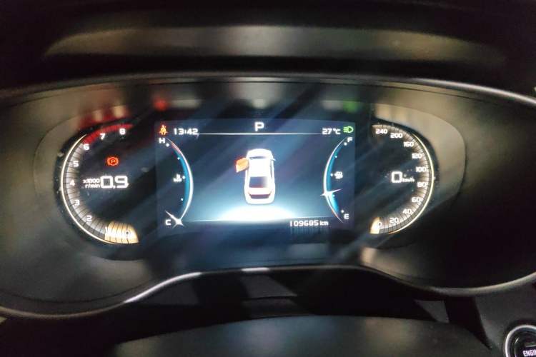Used Geely Auto Emgrand 2018 1.5L CVT Upward Connect Edition Instrument Cluster