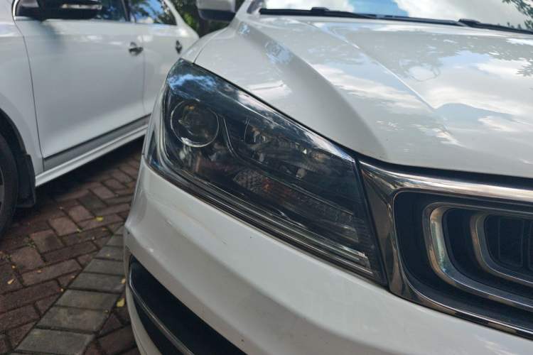 Used Geely Auto Emgrand 2018 1.5L Manual Luxury Model Right Front Headlight