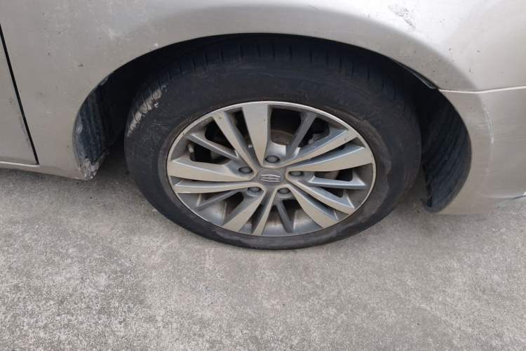 Used Geely Auto Emgrand 2018 1.5L CVT Upward Connect Edition Right Front Wheel Hub