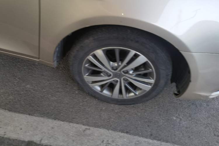 Used Geely Auto Emgrand 2018 1.5L CVT Upward Connect Edition Right Front Wheel Hub