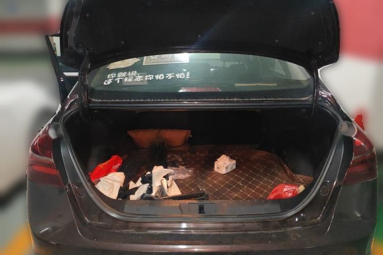 Used Geely Auto Emgrand 2018 1.5L CVT Upward Connect Edition Trunk