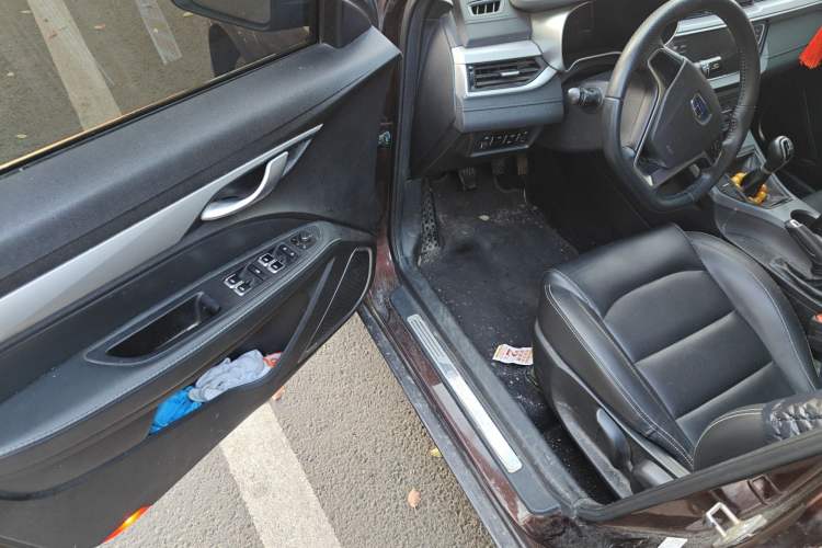 Used Geely Auto Emgrand 2018 1.5L Manual Upward Connect Edition Driver Seat