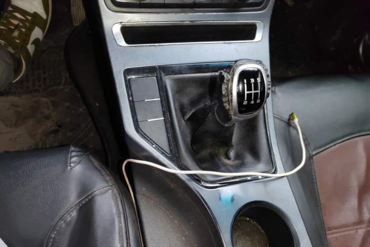 Used Geely Auto Emgrand 2018 1.5L Manual Upward Connect Edition Gear Lever