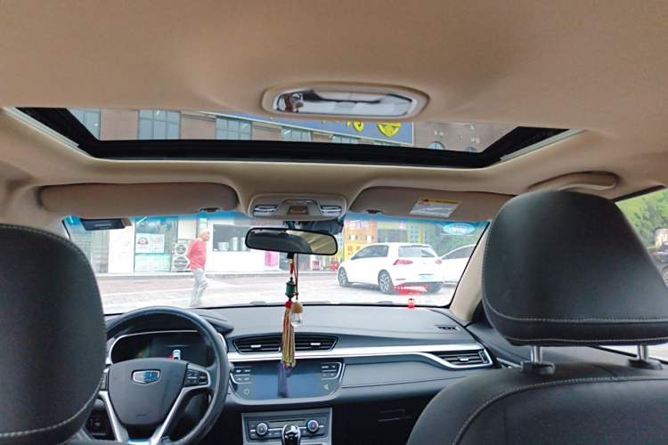 Used Geely Auto Emgrand 2018 1.5L CVT Upward Connect Edition Headliner