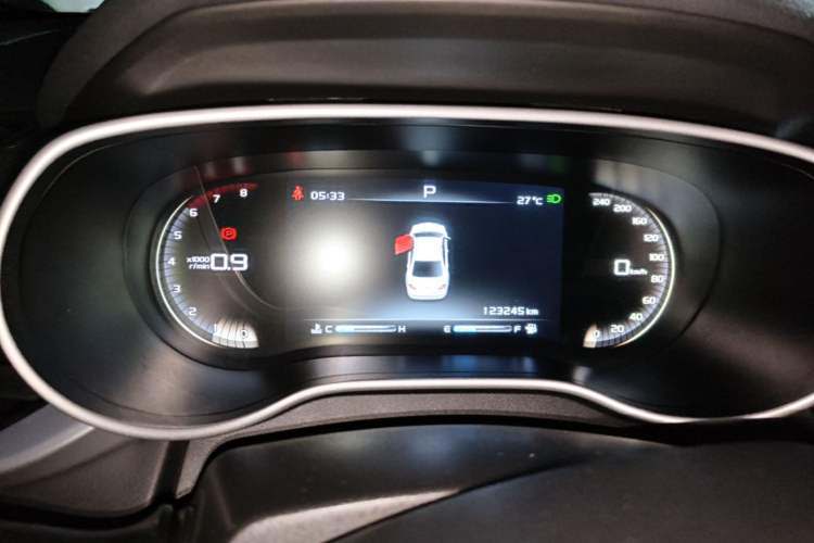 Used Geely Auto Emgrand 2018 1.5L CVT Upward Connect Edition Instrument Cluster