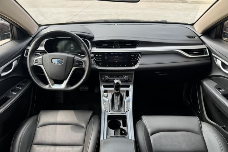Used Geely Auto Emgrand 2018 1.5L CVT Upward Connect Edition Interior 5