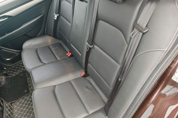Used Geely Auto Emgrand 2018 1.5L CVT Upward Connect Edition Left Rear Seat
