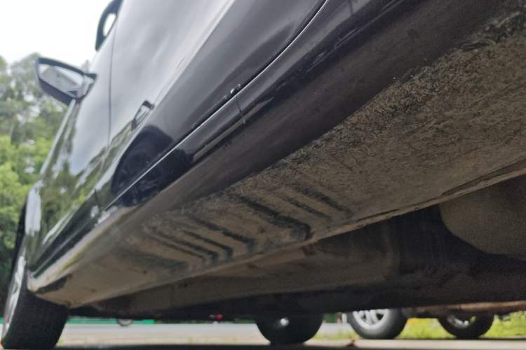 Used Geely Auto Emgrand 2018 1.5L CVT Upward Connect Edition Left Side Sill