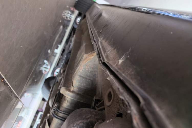Used Geely Auto Emgrand 2018 1.5L CVT Upward Connect Edition Left Side Sill
