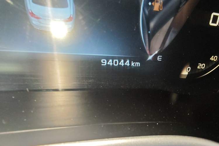 Used Geely Auto Emgrand 2018 1.5L CVT Upward Connect Edition Odometer Close Up