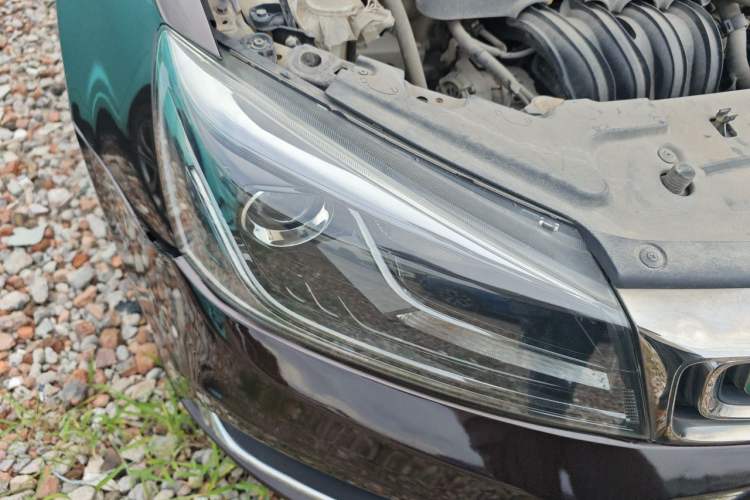 Used Geely Auto Emgrand 2018 1.5L CVT Upward Connect Edition Right Front Headlight